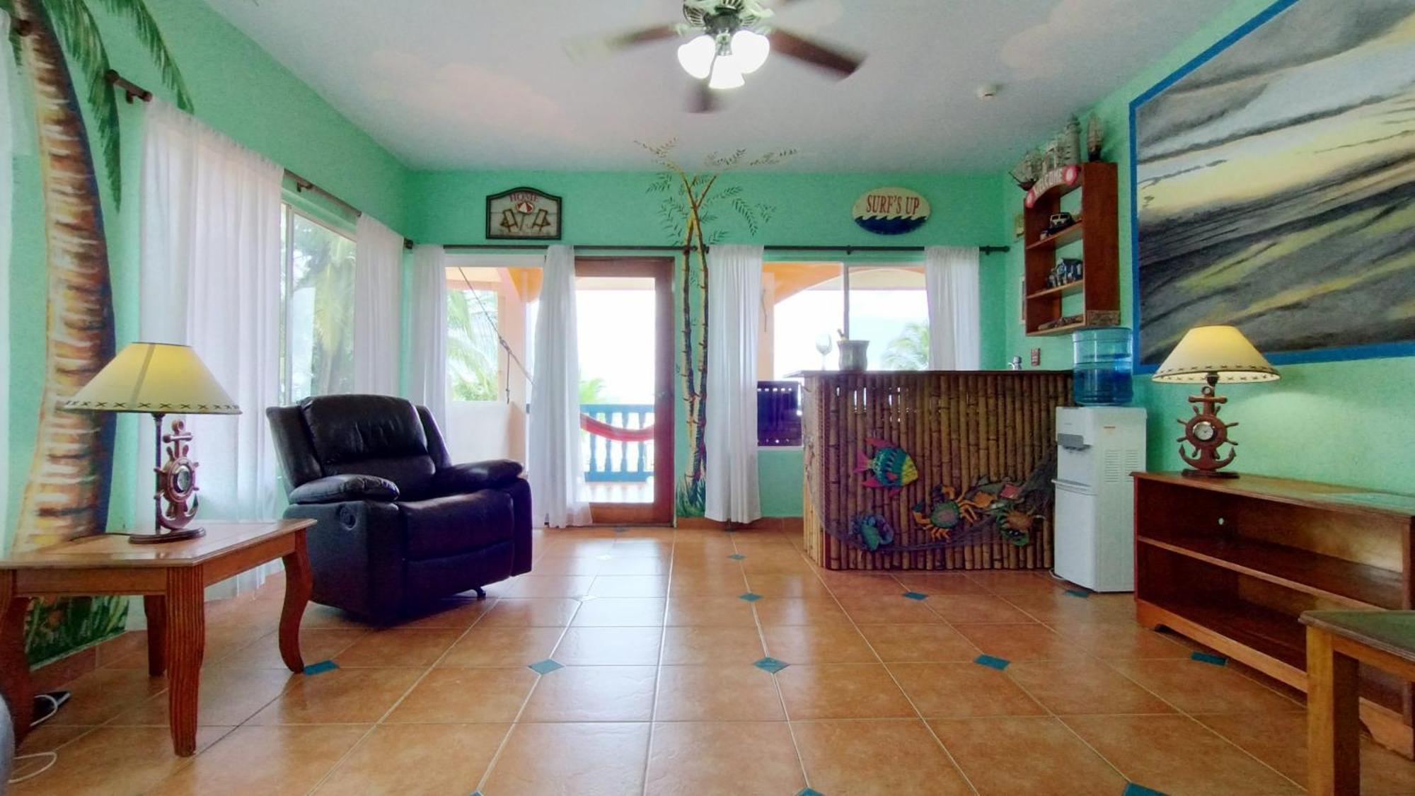 Las Lajas Beach Resort Екстериор снимка