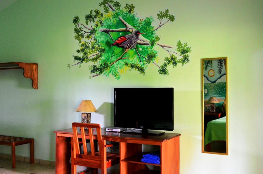 Las Lajas Beach Resort Стая снимка