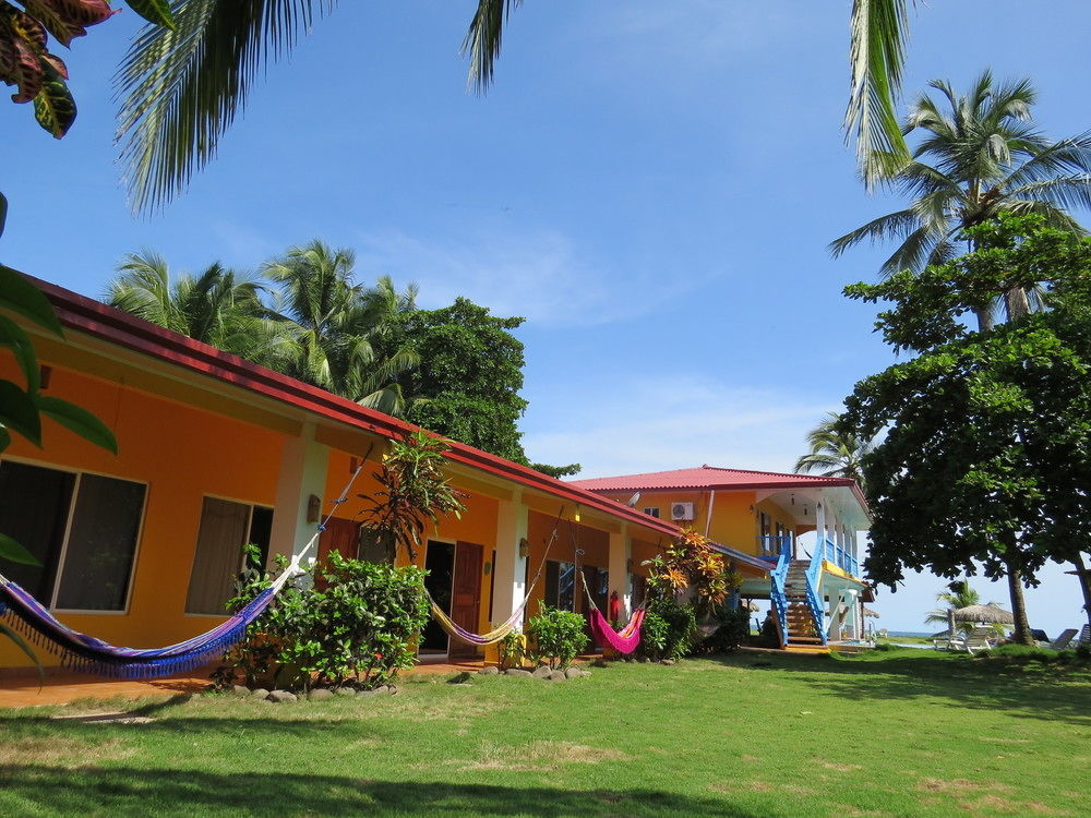 Las Lajas Beach Resort Екстериор снимка